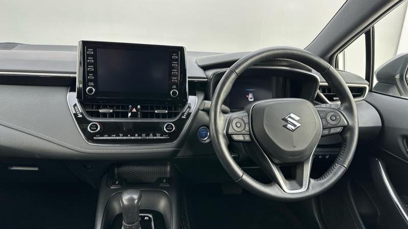 Used Suzuki Swace 2022 for sale - 76266044: Photo 4