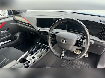 Used Vauxhall Astra 2023 for sale - 79184110: Photo