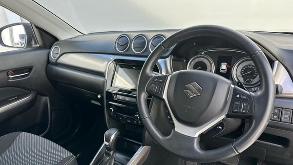 Used Suzuki Vitara 2022 for sale - 76162099: Photo 2