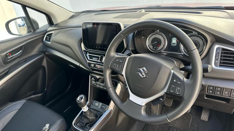 Used Suzuki SX4 S-Cross for sale - 77659800: Photo 2