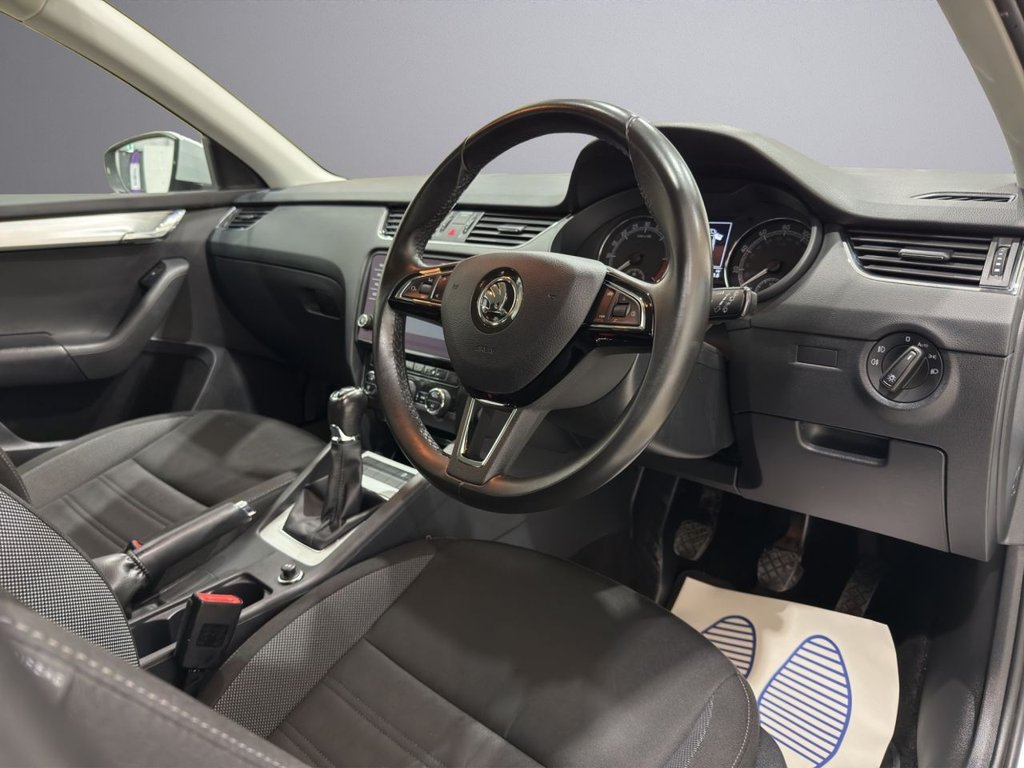 Used Skoda Octavia 2020 for sale - 76579818: Photo 2