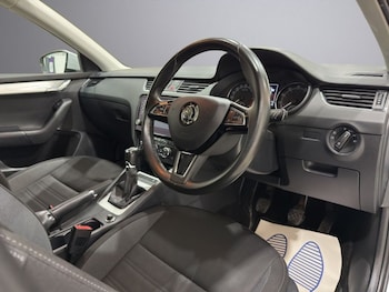 Used Skoda Octavia 2020 for sale - 76579818: Photo