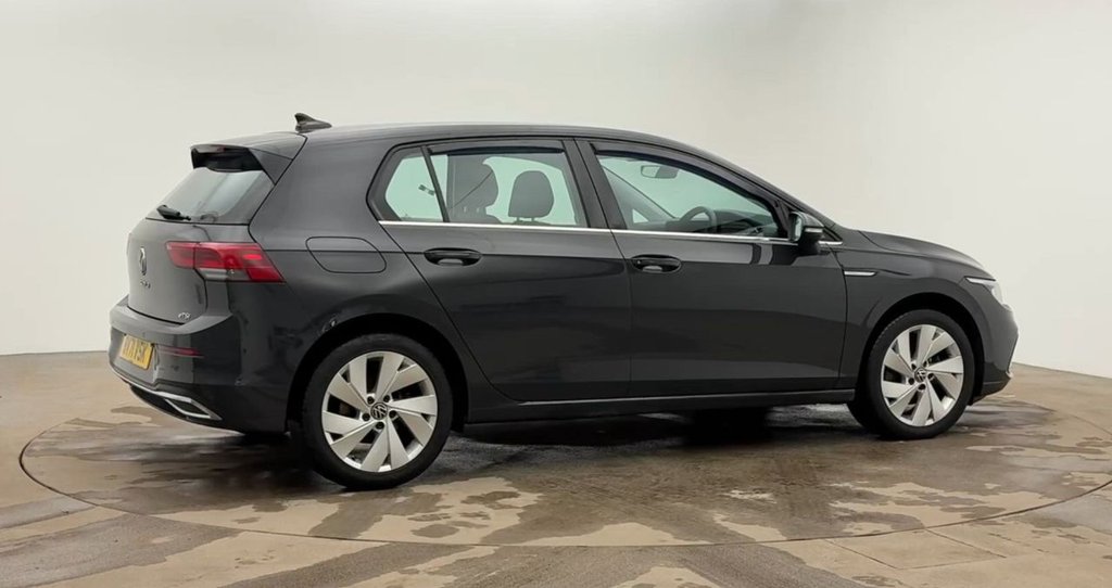 Used Volkswagen Golf 2021 for sale - 77065237: Photo 18