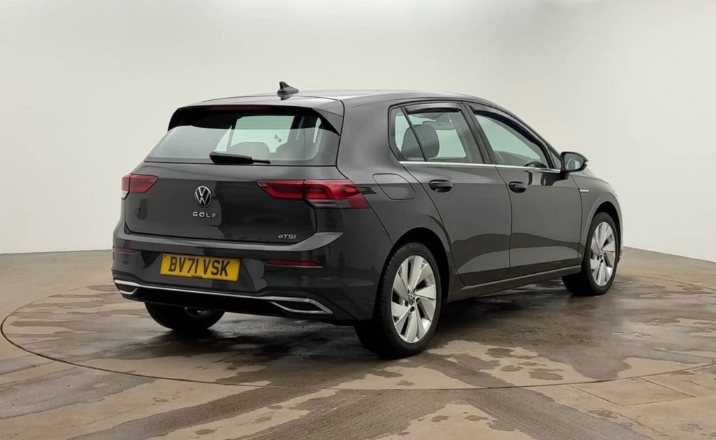 Used Volkswagen Golf 2021 for sale - 77065237: Photo 3