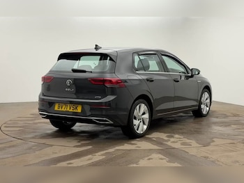 Used Volkswagen Golf 2021 for sale - 77065237: Photo