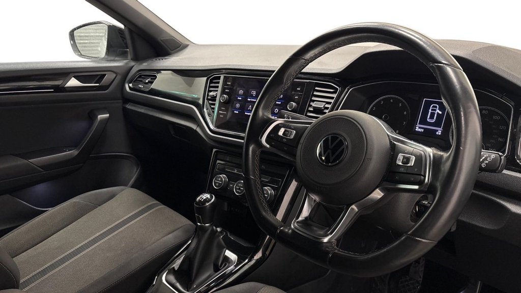 Used Volkswagen T-Roc 2021 for sale - 77748855: Photo 2