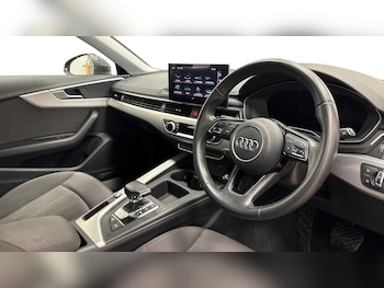 Used Audi A4 2022 for sale - 77480144: Photo