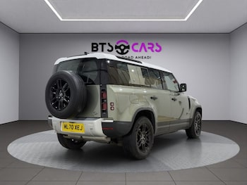 Used Land Rover Defender 2020 for sale - 76698131: Photo