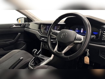 Used Volkswagen Polo 2023 for sale - 77748941: Photo