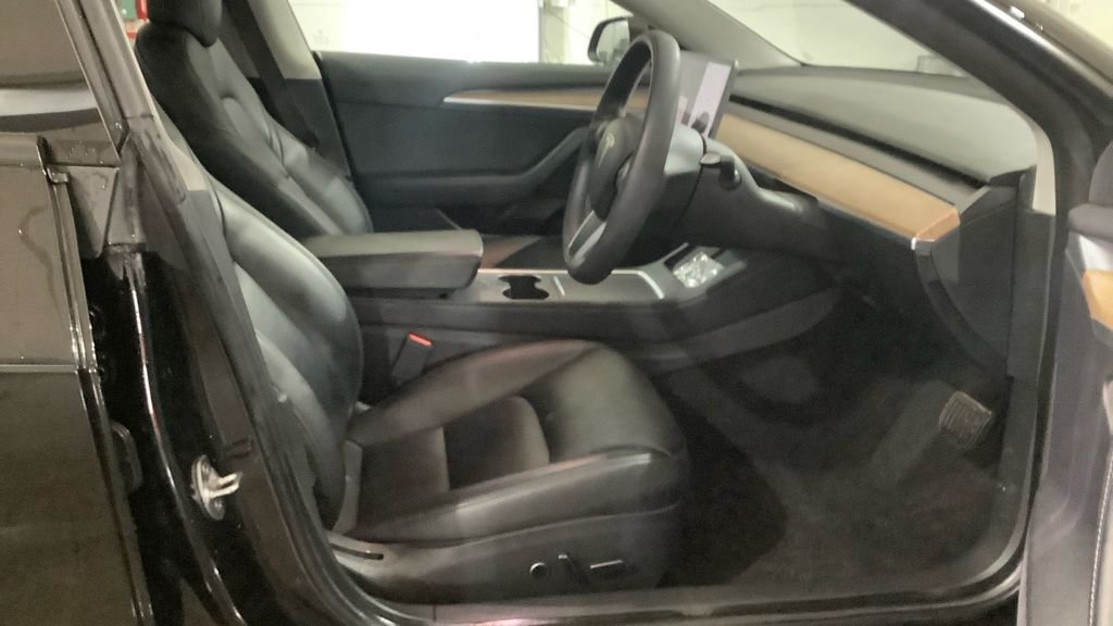 Used Tesla Model 3 2021 for sale - 77356713: Photo 2