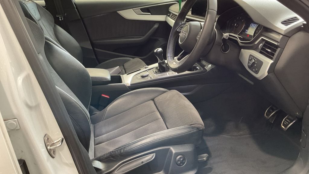 Used Audi A4 2019 for sale - 77806729: Photo 2