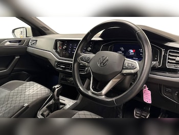 Used Volkswagen Polo 2023 for sale - 77794994: Photo