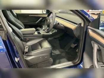 Used Tesla Model Y 2024 for sale - 79221544: Photo