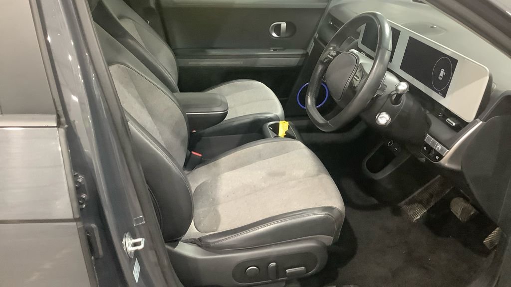 Used Hyundai IONIQ 5 2023 for sale - 76724191: Photo 2