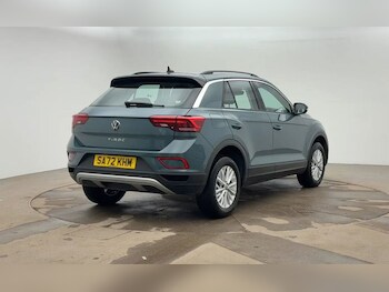 Used Volkswagen T-Roc 2022 for sale - 77341822: Photo