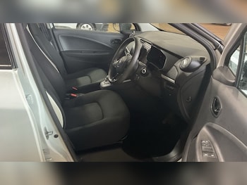 Used Renault Zoe 2021 for sale - 78315790: Photo