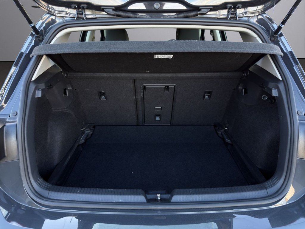 Used Volkswagen Golf 2023 for sale - 76579800: Photo 16