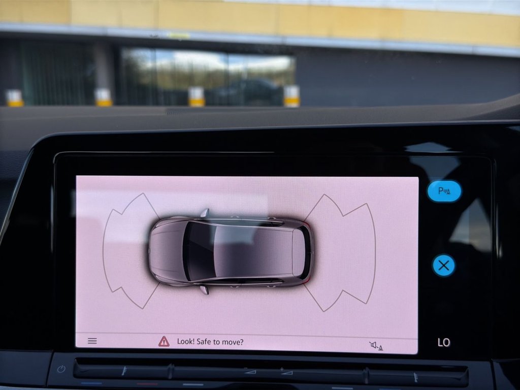 Used Volkswagen Golf 2023 for sale - 76579800: Photo 33