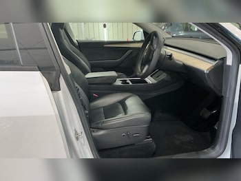 Used Tesla Model Y 2022 for sale - 78701900: Photo
