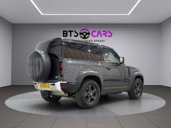 Used Land Rover Defender 2021 for sale - 78612133: Photo