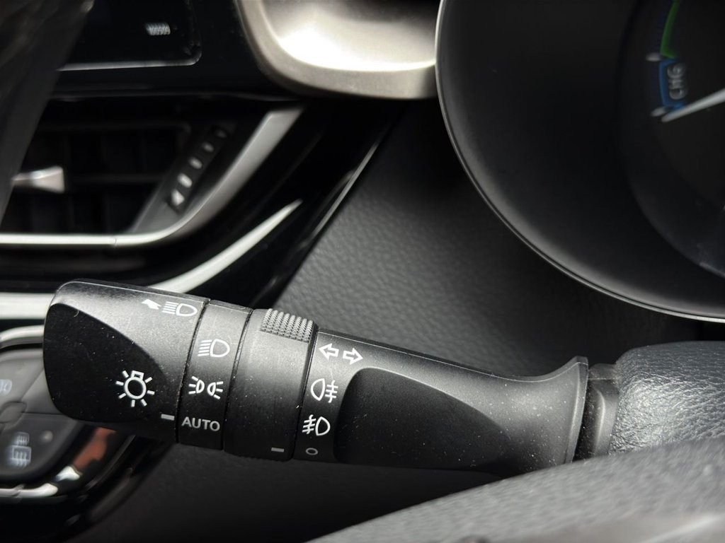 Used Toyota C-HR 2019 for sale - 76883040: Photo 24