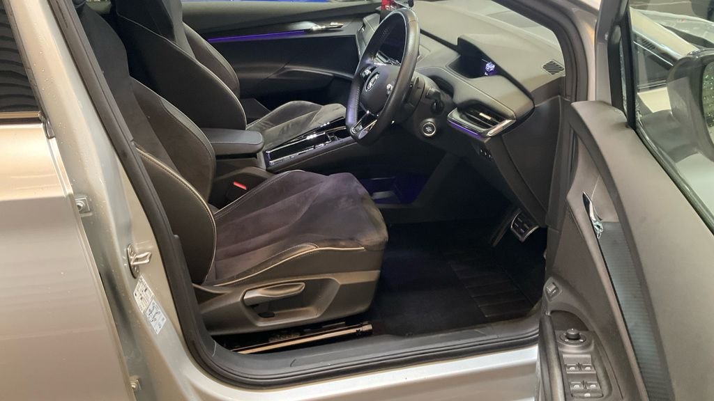 Used Skoda Enyaq 2021 for sale - 76768295: Photo 2