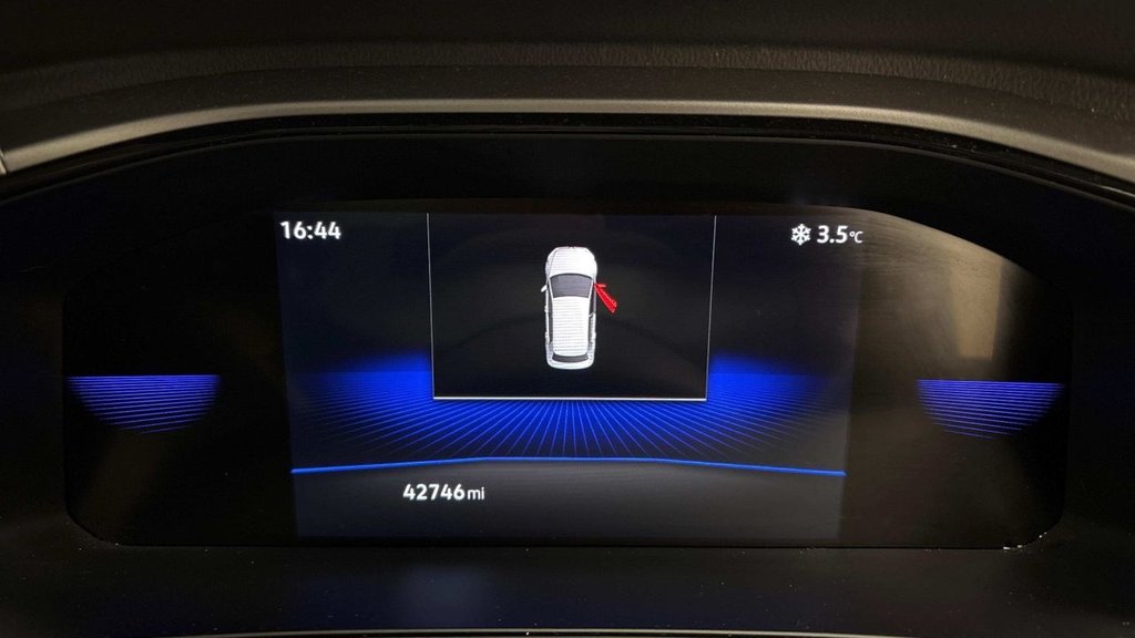 Used Volkswagen T-Roc 2022 for sale - 77693603: Photo 10