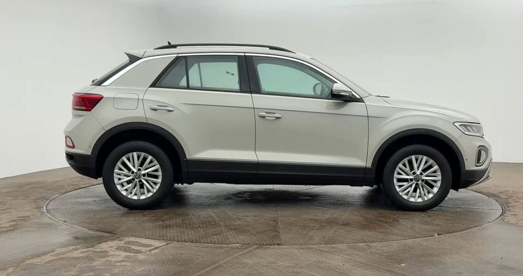 Used Volkswagen T-Roc 2022 for sale - 77693603: Photo 19