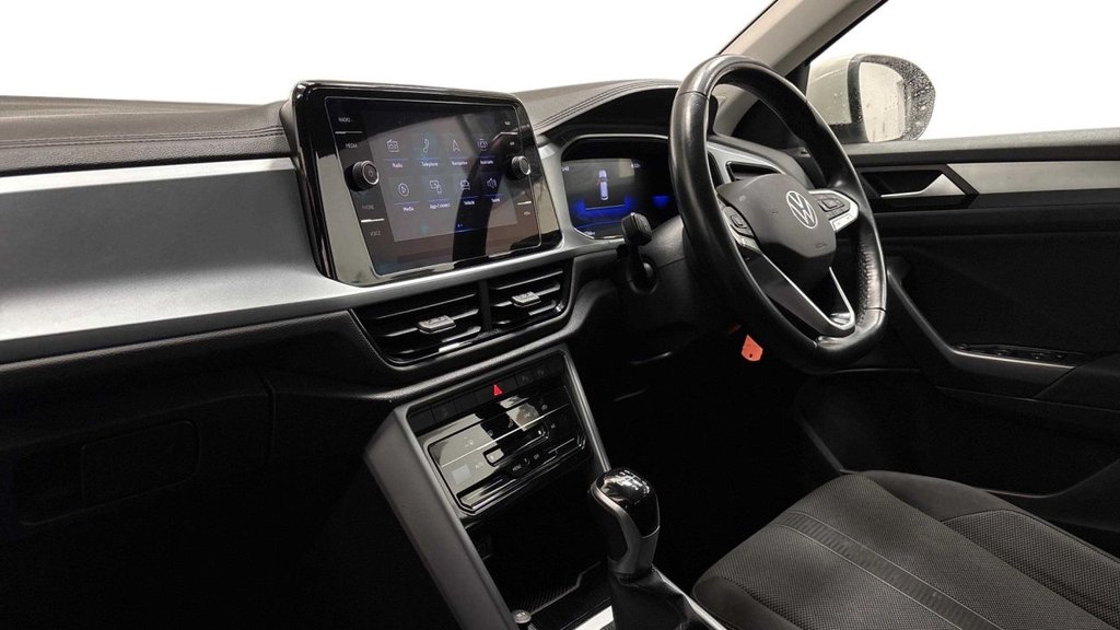 Used Volkswagen T-Roc 2022 for sale - 77693603: Photo 4