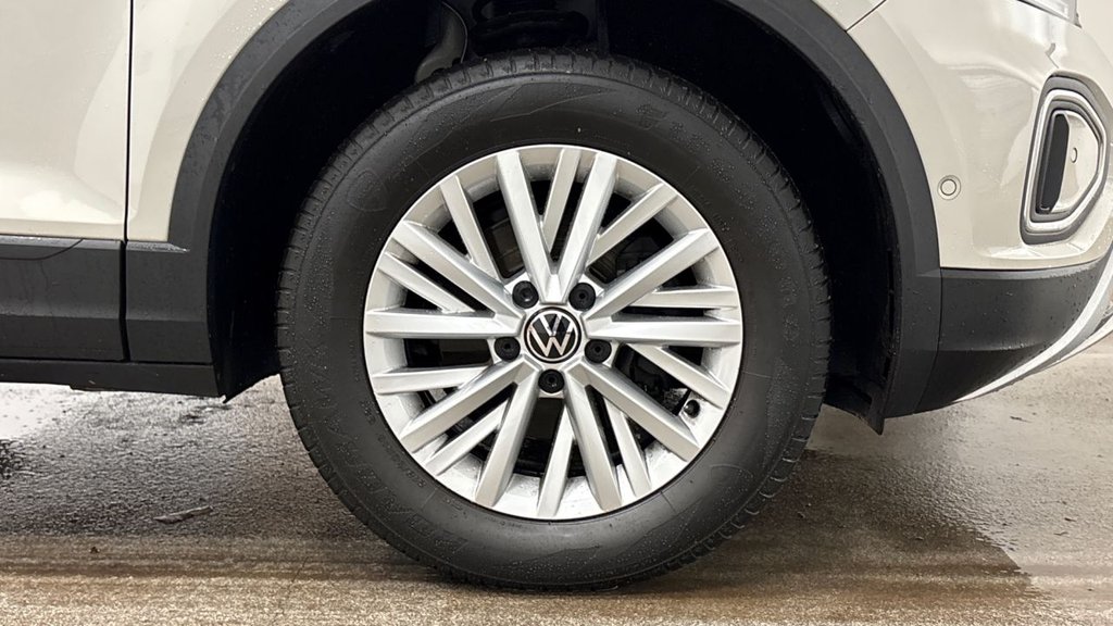 Used Volkswagen T-Roc 2022 for sale - 77693603: Photo 6