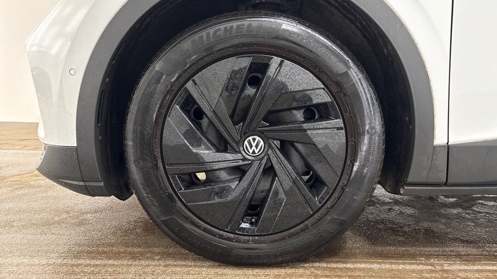 Used Volkswagen ID.4 2022 for sale - 77748877: Photo 5