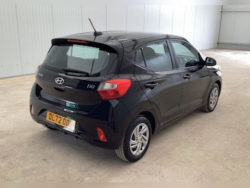Used Hyundai i10 2023 for sale - 79059480: Photo