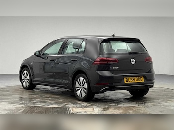Used Volkswagen Golf 2019 for sale - 78149246: Photo
