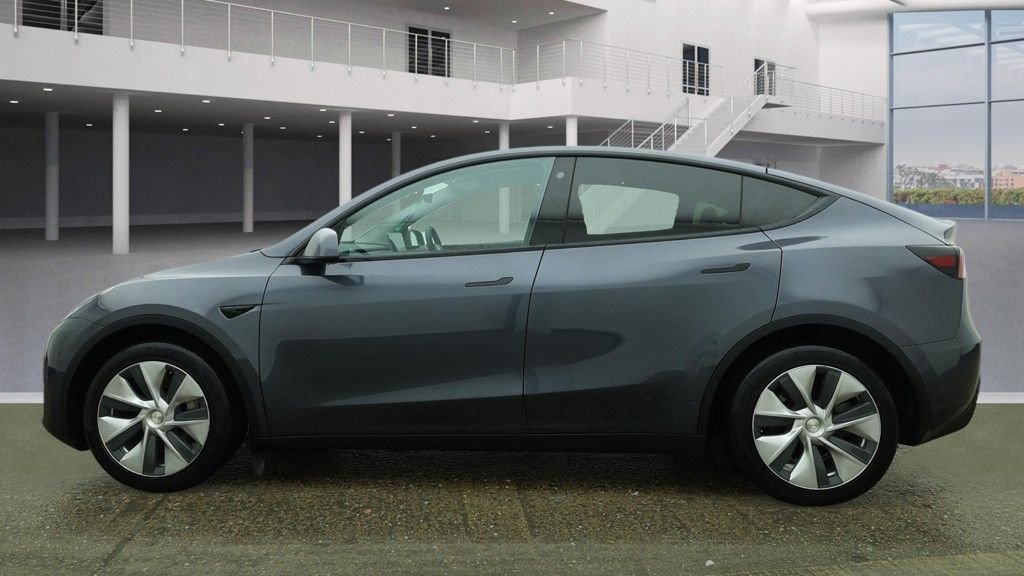 Used Tesla Model Y 2023 for sale - 77681127: Photo 8