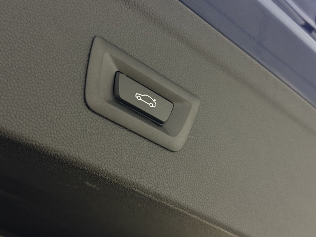 Used BMW iX 2022 for sale - 76768227: Photo 18