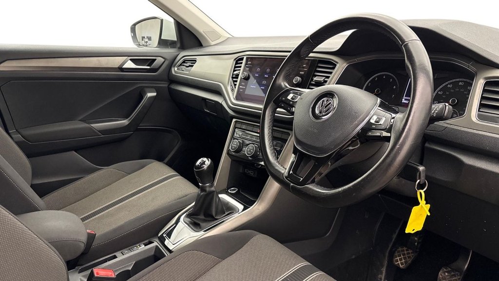 Used Volkswagen T-Roc 2020 for sale - 77920552: Photo 2