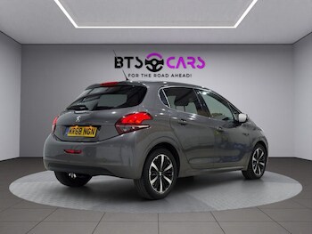 Used Peugeot 208 2018 for sale - 78444949: Photo