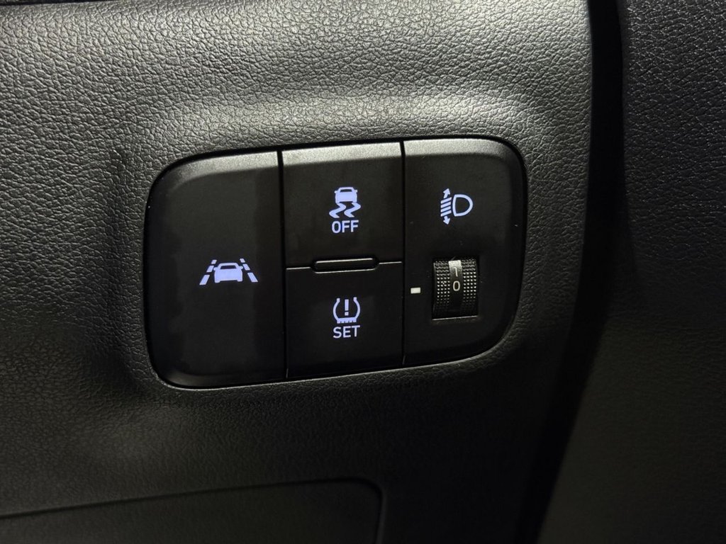 Used Hyundai i10 2021 for sale - 77072449: Photo 31