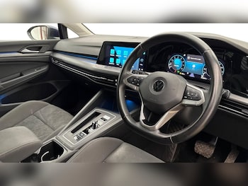 Used Volkswagen Golf 2021 for sale - 78426032: Photo