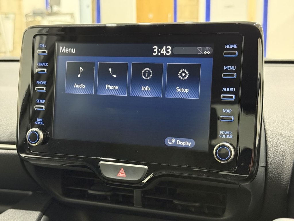 Used Toyota Yaris 2022 for sale - 76685939: Photo 23