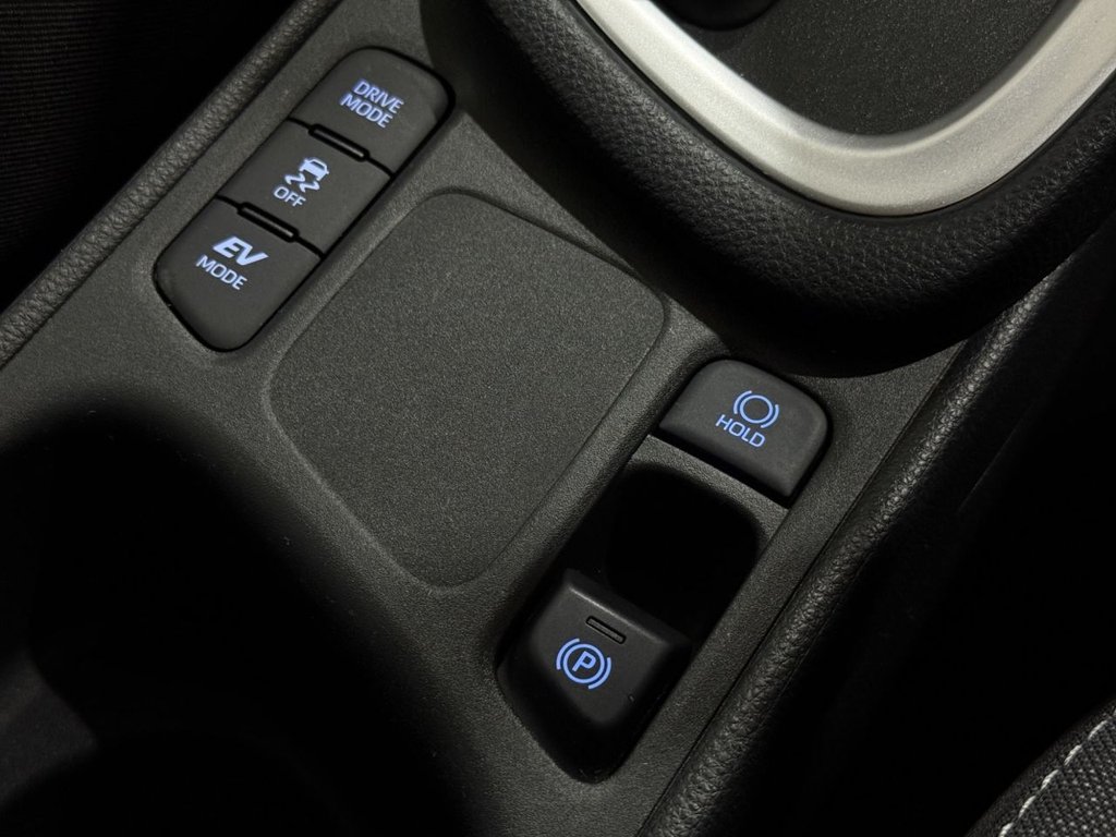 Used Toyota Yaris 2022 for sale - 76685939: Photo 26