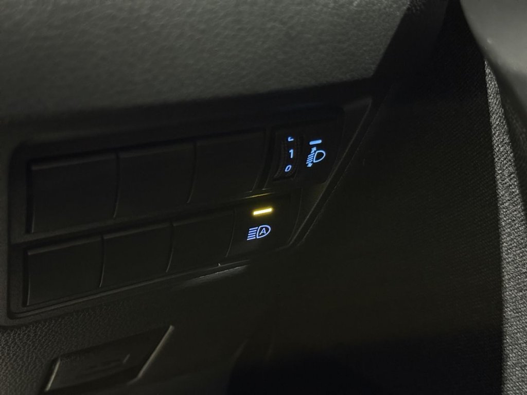 Used Toyota Yaris 2022 for sale - 76685939: Photo 30