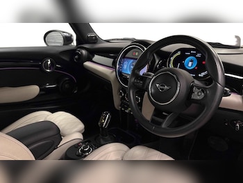 Used MINI Hatch 2023 for sale - 78149250: Photo