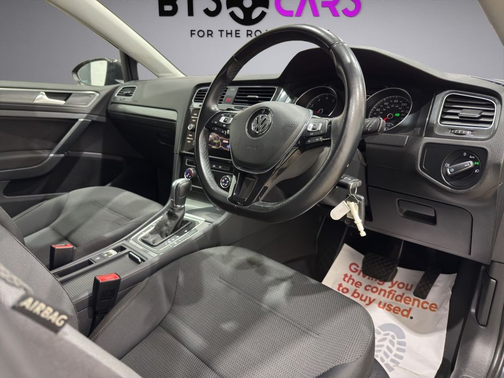 Used Volkswagen Golf 2018 for sale - 76867780: Photo 2