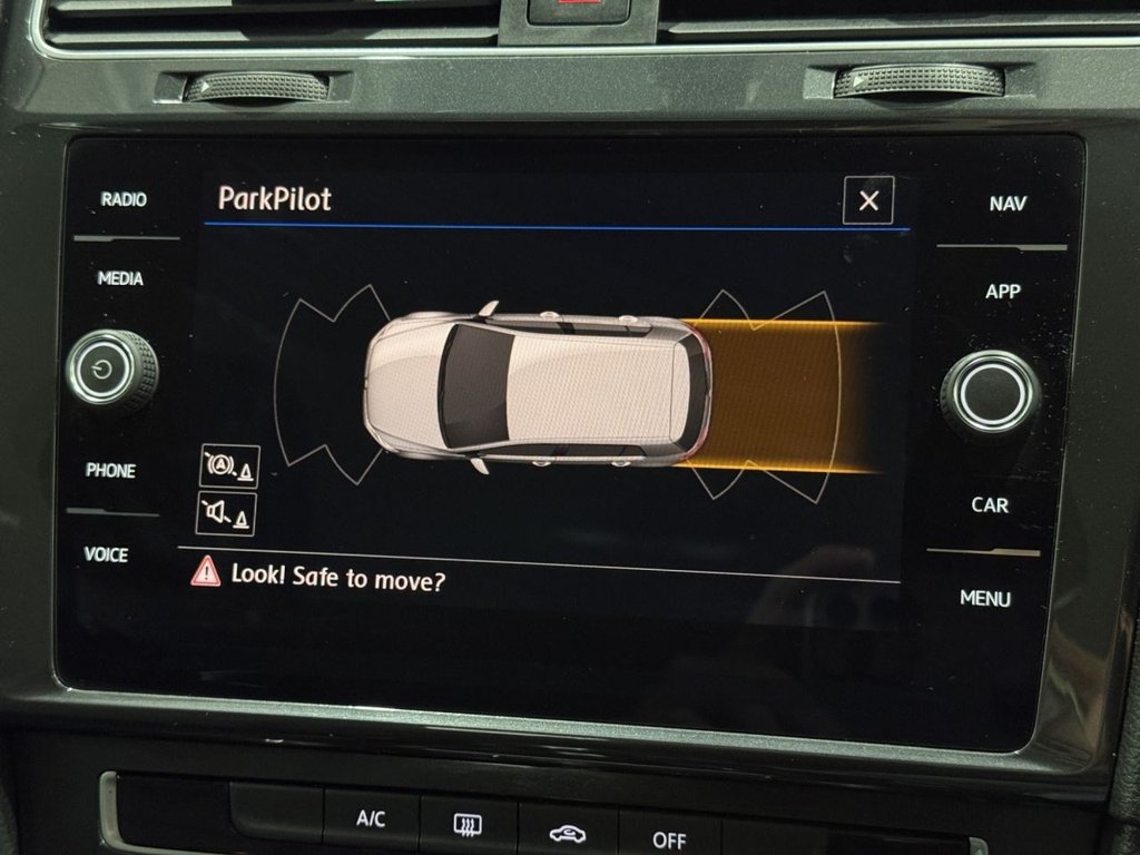 Used Volkswagen Golf 2018 for sale - 76867780: Photo 22