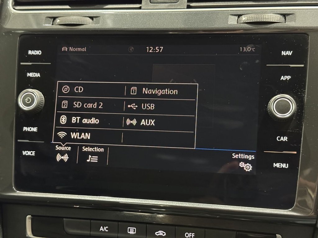 Used Volkswagen Golf 2018 for sale - 76867780: Photo 23