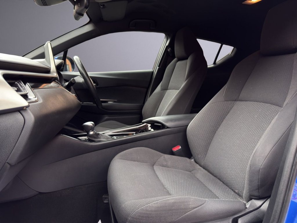 Used Toyota C-HR 2019 for sale - 76579777: Photo 14