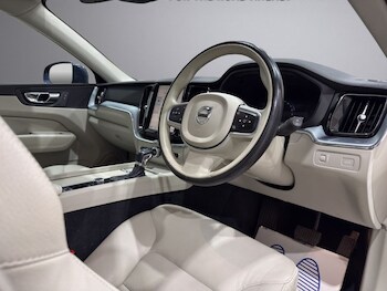 Used Volvo XC60 2018 for sale - 78806340: Photo