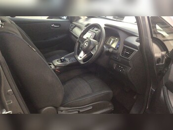 Used Nissan Leaf 2022 for sale - 77355598: Photo