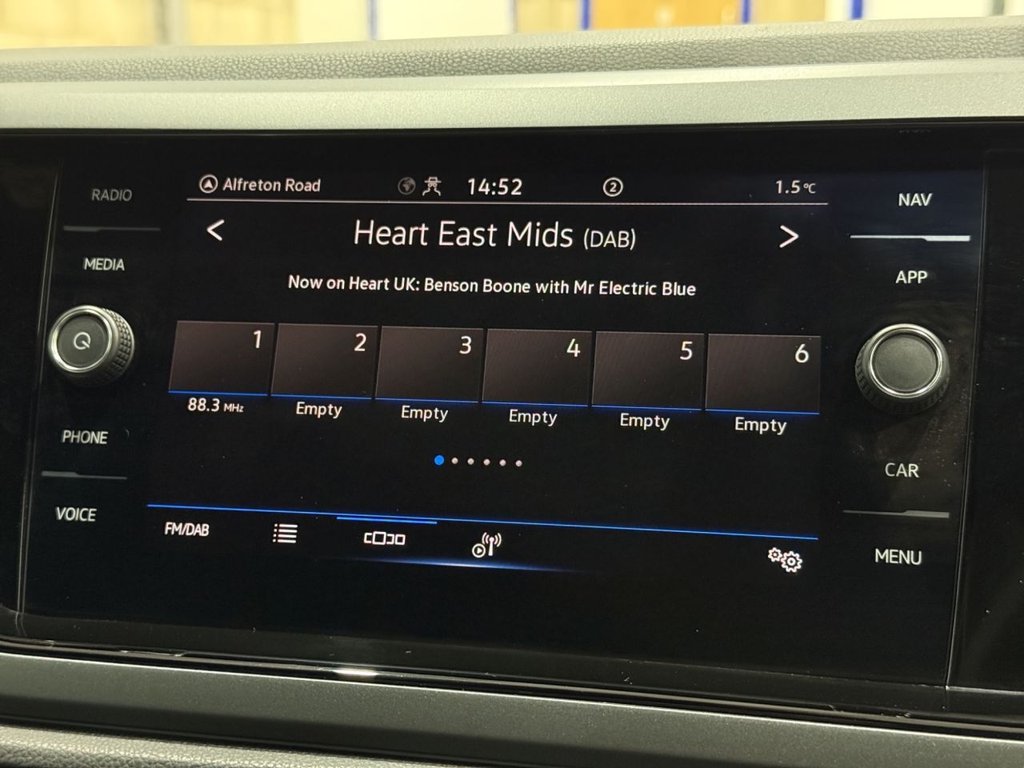 Used Volkswagen Polo 2023 for sale - 77027122: Photo 25